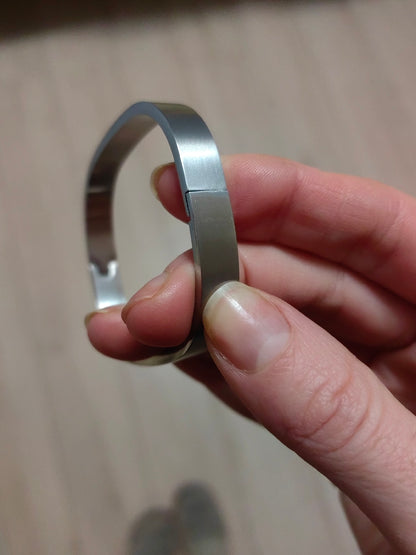 Premium Bangle Square Hand Cuff  Bracelet|1012016