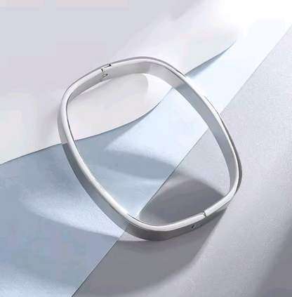Premium Bangle Square Hand Cuff  Bracelet|1012016