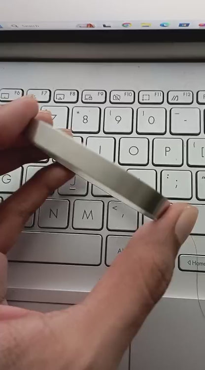 Premium Bangle Square Hand Cuff  Bracelet|1012016