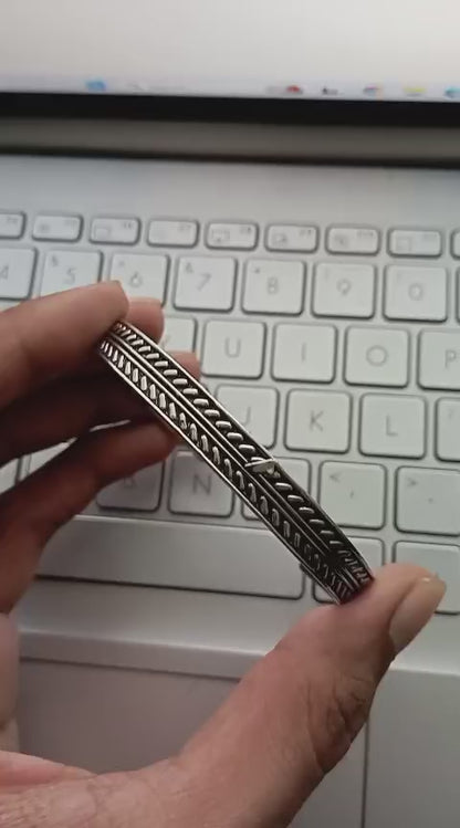 Vintage Leaf Design Unisex Wide Opening Cuff Bracelet|1012018