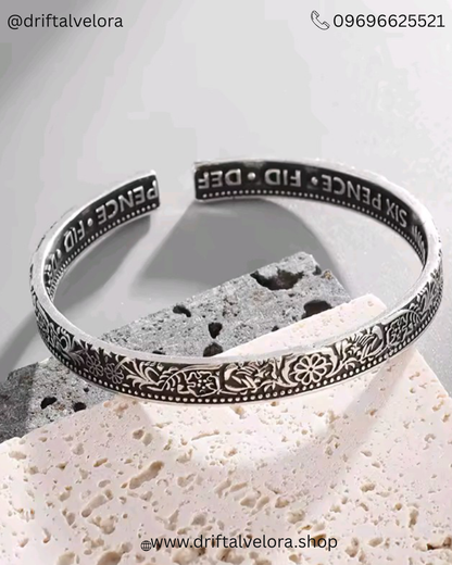 Retro Style Mens Old Palace Pattern Cuff Bracelet | 1025017